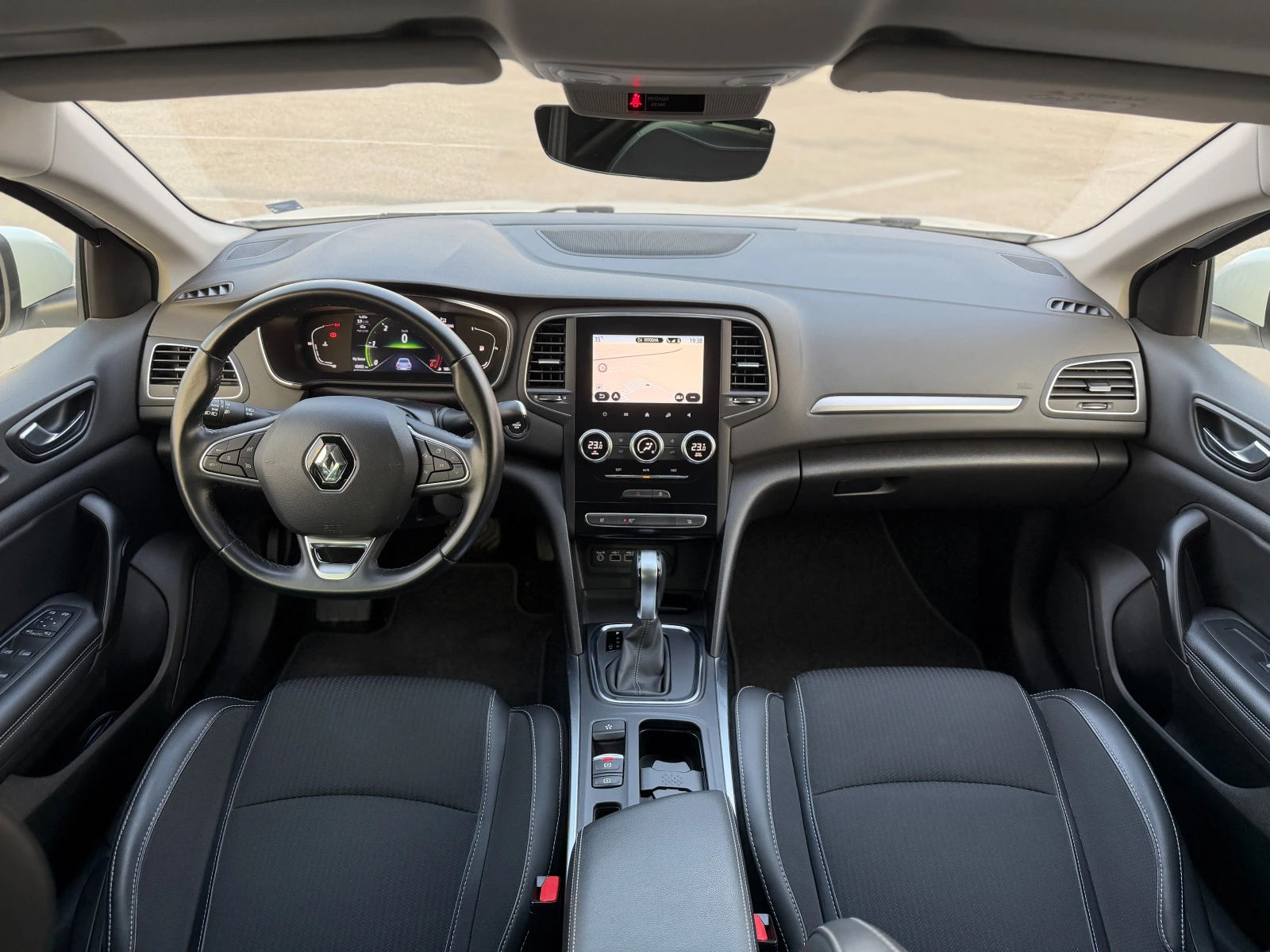 Renault Megane INTENCE, снимка 2 - Автомобили и джипове - 55777103
