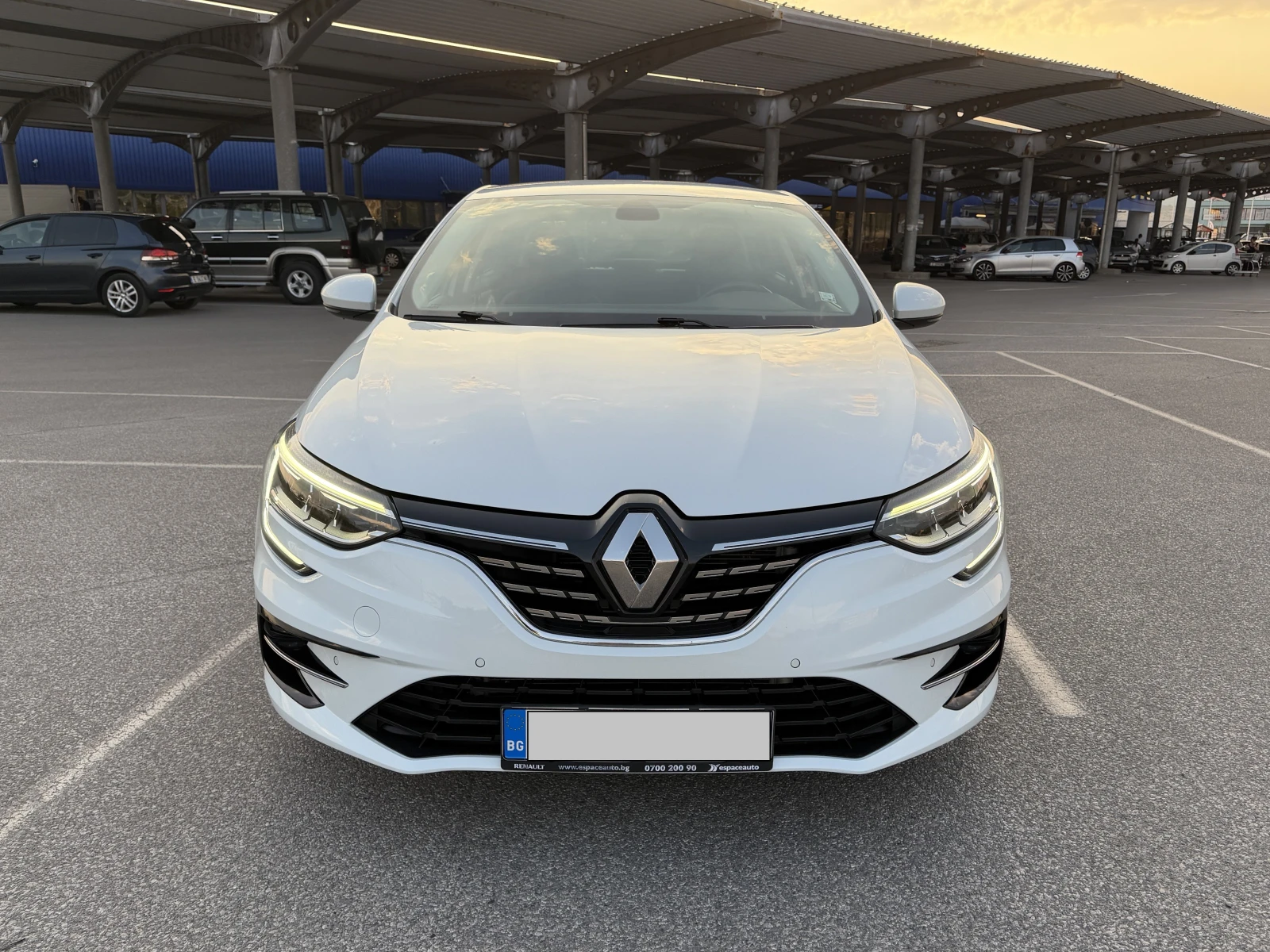 Renault Megane INTENCE, снимка 3 - Автомобили и джипове - 55777103