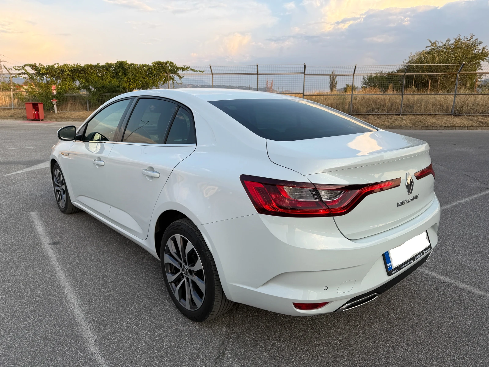 Renault Megane INTENCE, снимка 5 - Автомобили и джипове - 55777103