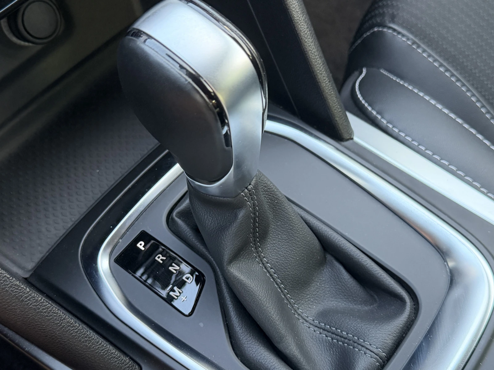 Renault Megane INTENCE, снимка 17 - Автомобили и джипове - 55777103