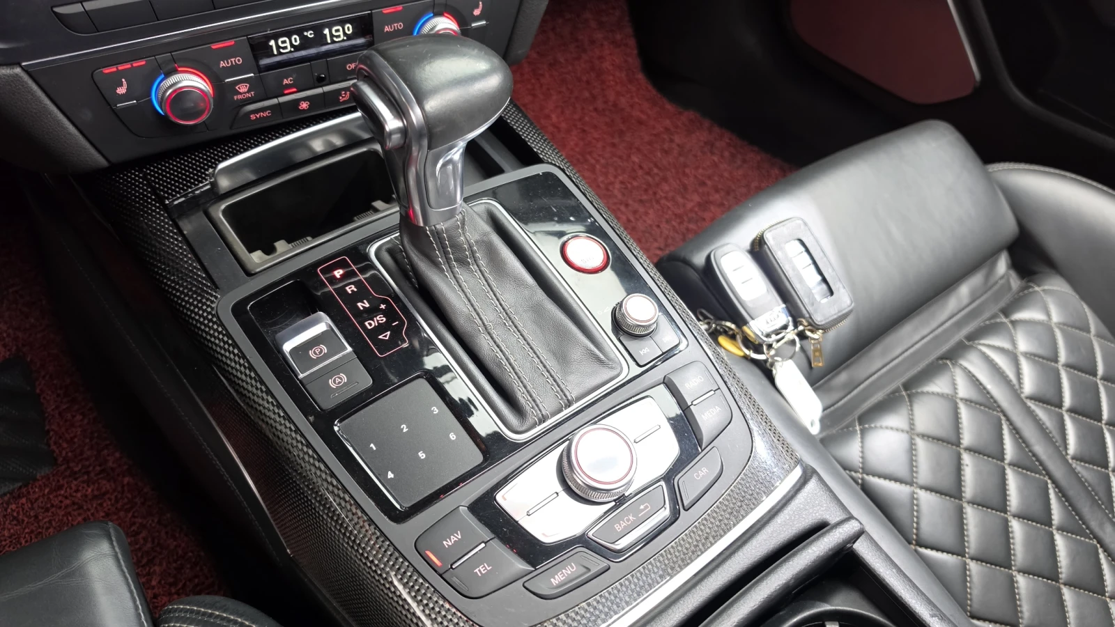 Audi S7 4.0* LED* B&O* HUD* ПОДГРЕВ* ШИБИДАХ* DIS* КРАЙНА , снимка 14 - Автомобили и джипове - 56059691