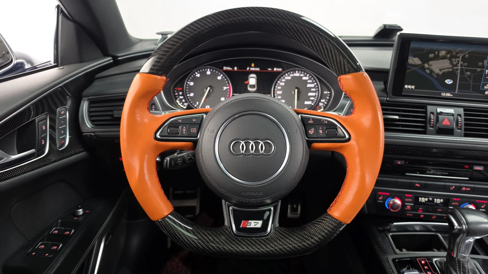 Audi S7 4.0* LED* B&O* HUD* ПОДГРЕВ* ШИБИДАХ* DIS* КРАЙНА , снимка 6 - Автомобили и джипове - 56059691