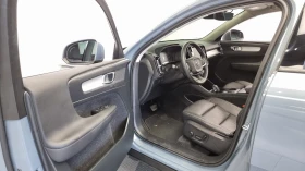 Volvo XC40 2021* B4* MOMENTUM* LED* DIS* PANO* КРАЙНА ЦЕНА | Auto.bg — изображение 8