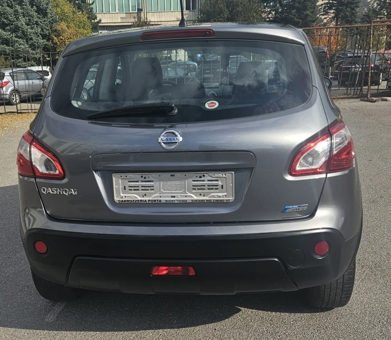 Nissan Qashqai Facelift 1, 5dci, снимка 9 - Автомобили и джипове - 47780087