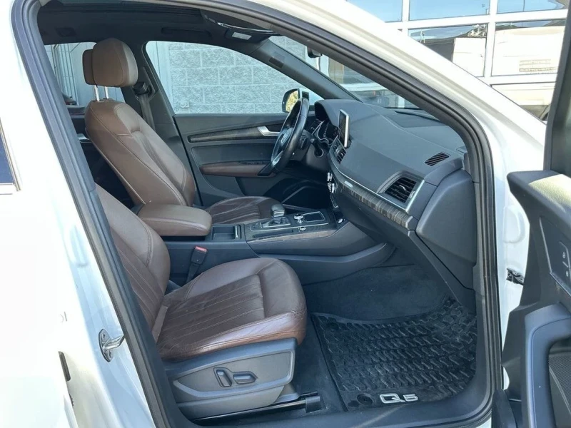 Audi Q5 TECHNIK* 360* B&O* ПОДГРЕВ* ПАНОРАМА* DIGITAL, снимка 5 - Автомобили и джипове - 52317785