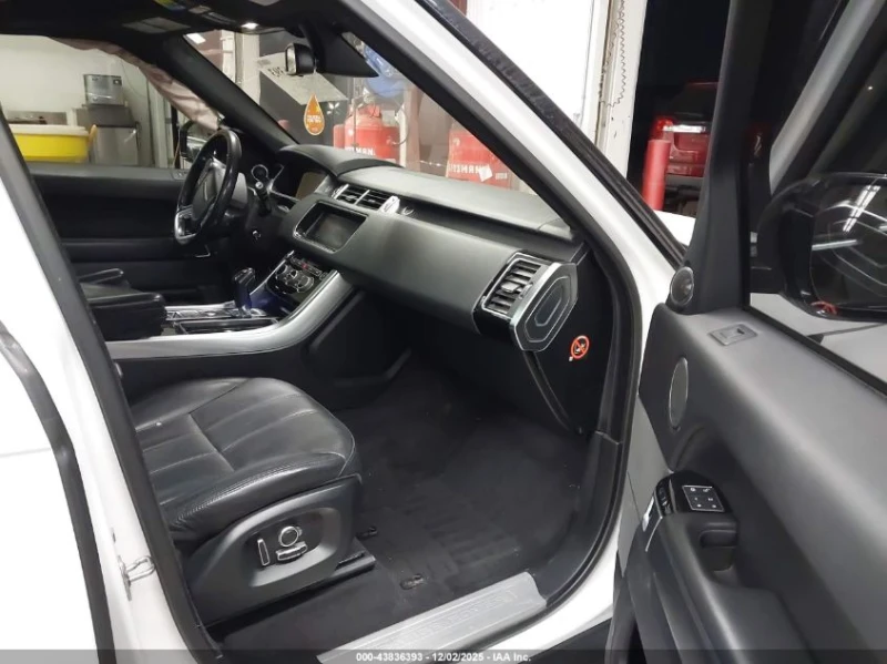 Land Rover Range Rover Sport 5.0L V8 SUPERCHARGED DYNAMIC, снимка 7 - Автомобили и джипове - 52789814