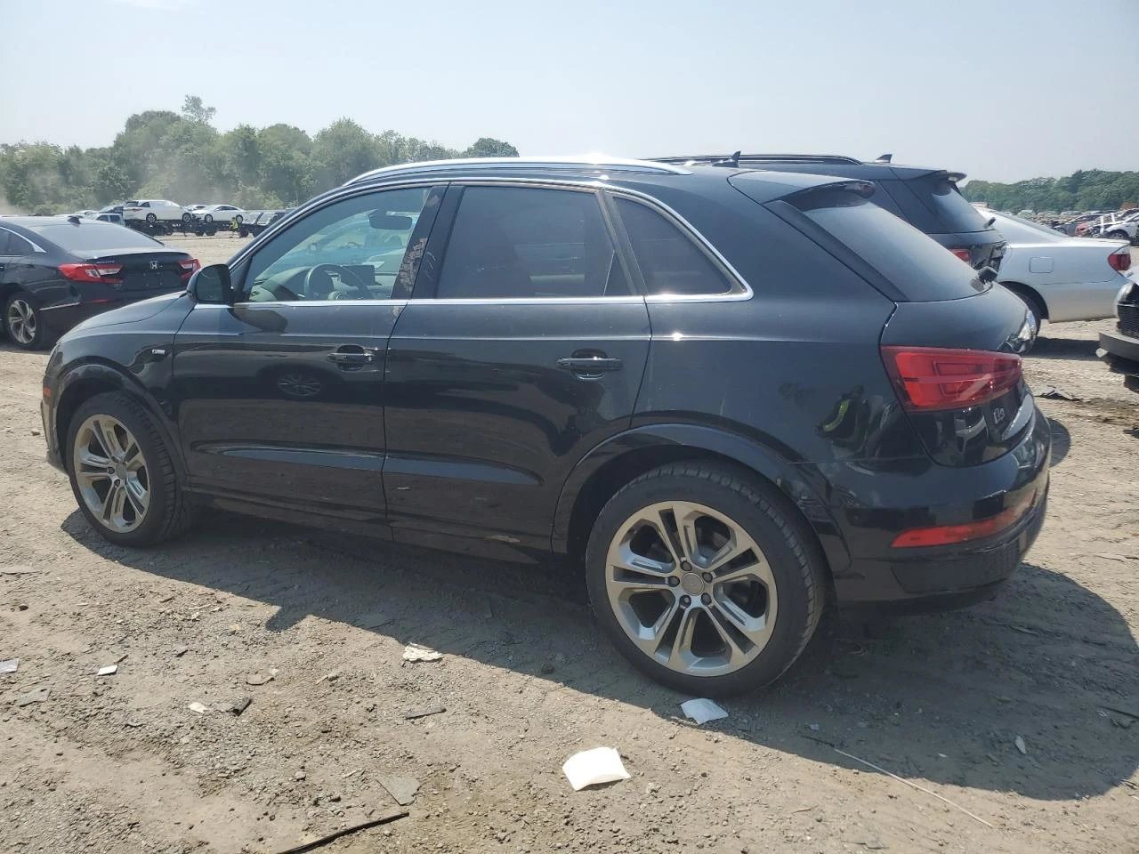 Audi Q3 PRESTIGE* ПОДГРЕВИ* КОЖЕН САЛОН - изображение 2