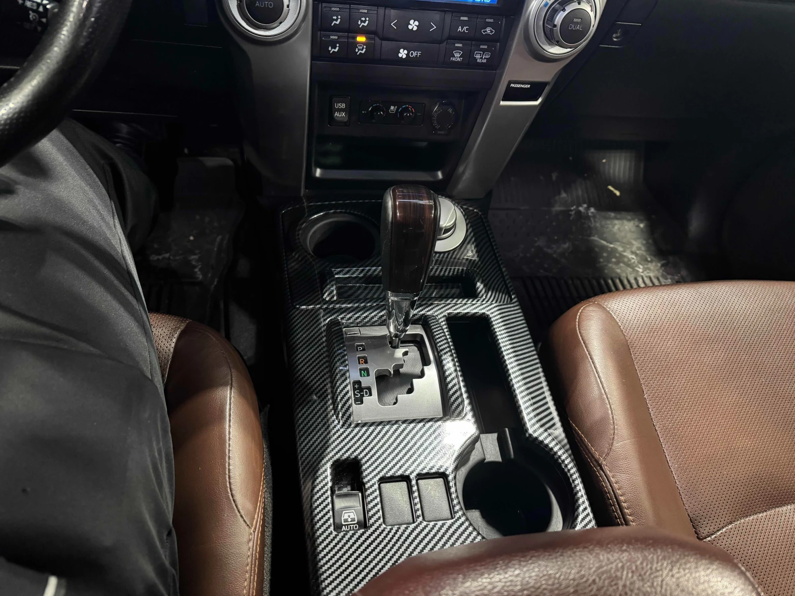 Toyota 4runner 4.0* V6* ПОДГРЕВ* КАМЕРА* КЕЙЛЕС* , снимка 11 - Автомобили и джипове - 53905192