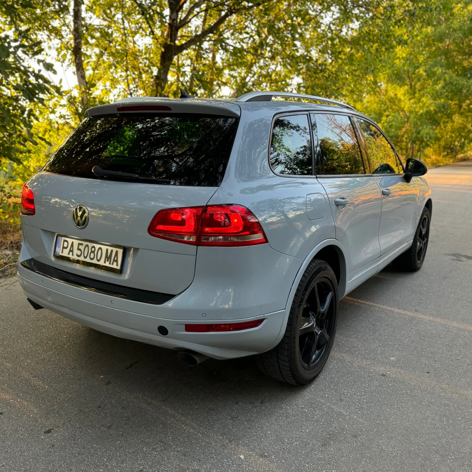 VW Touareg 3.0TDI, снимка 4 - Автомобили и джипове - 54208341