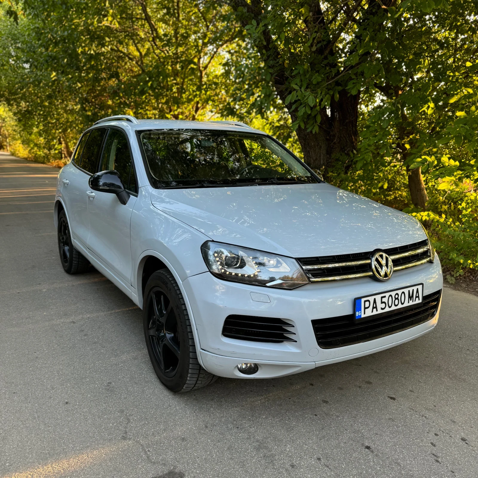 VW Touareg 3.0TDI, снимка 2 - Автомобили и джипове - 54208341