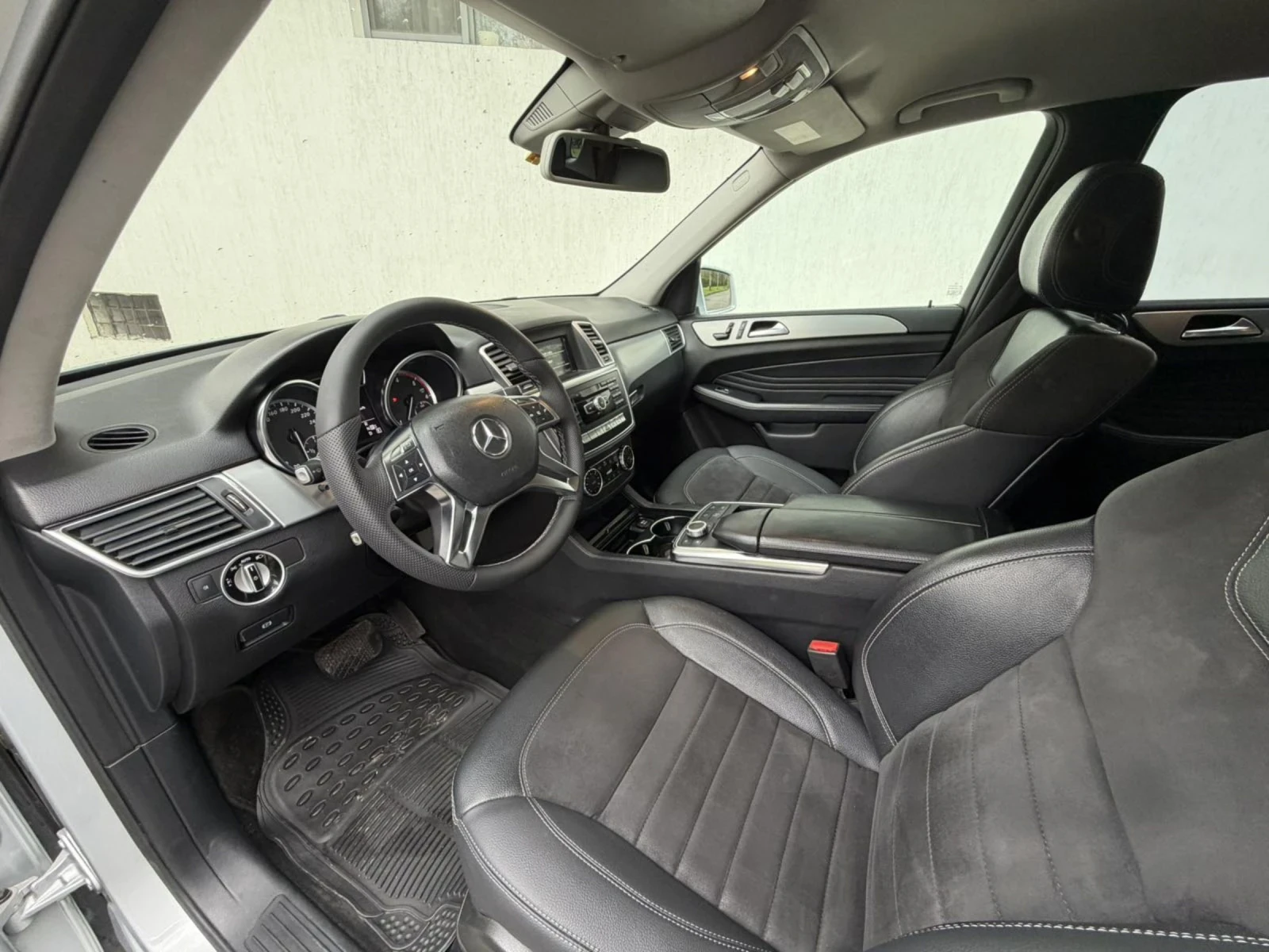 Mercedes-Benz ML 250 CDI, снимка 9 - Автомобили и джипове - 54269112