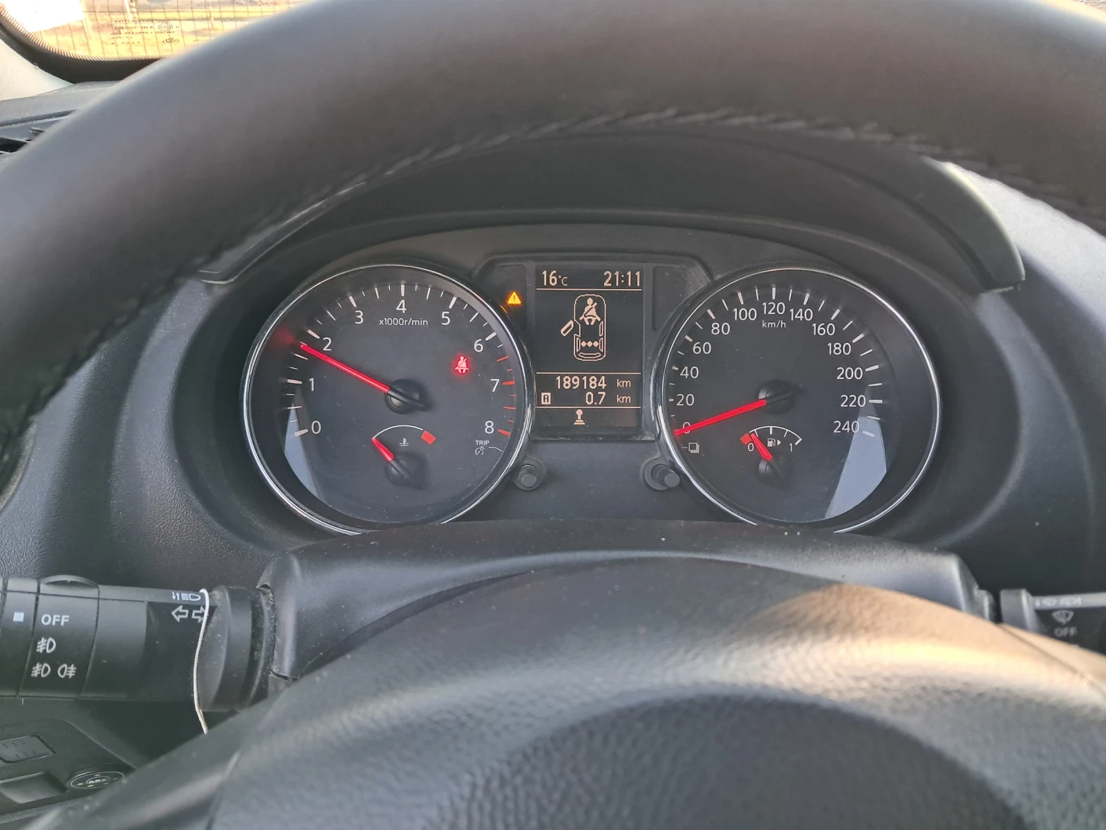 Nissan Qashqai 1.6 116 ks бензин газ, снимка 11 - Автомобили и джипове - 54489063
