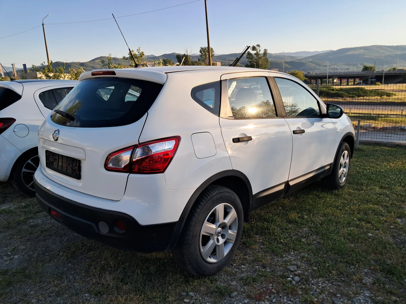 Nissan Qashqai 1.6 116 ks бензин газ, снимка 5 - Автомобили и джипове - 54489063