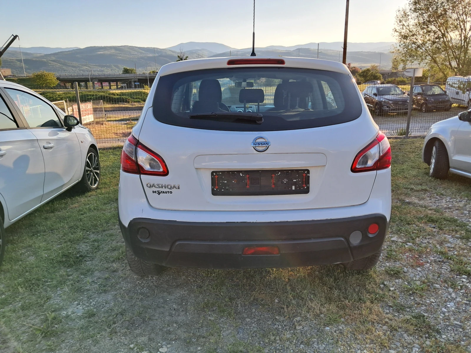Nissan Qashqai 1.6 116 ks бензин газ, снимка 4 - Автомобили и джипове - 54489063