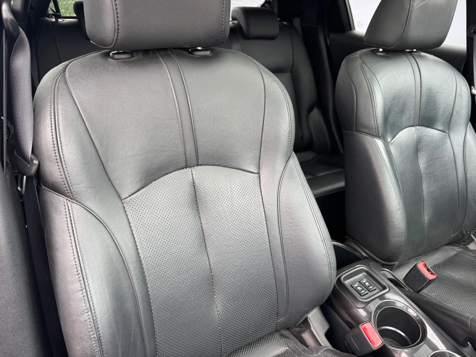 Nissan Juke 1.6i TEKNA FULL* ЛИЗИНГ* БАРТЕР* , снимка 16 - Автомобили и джипове - 54766220
