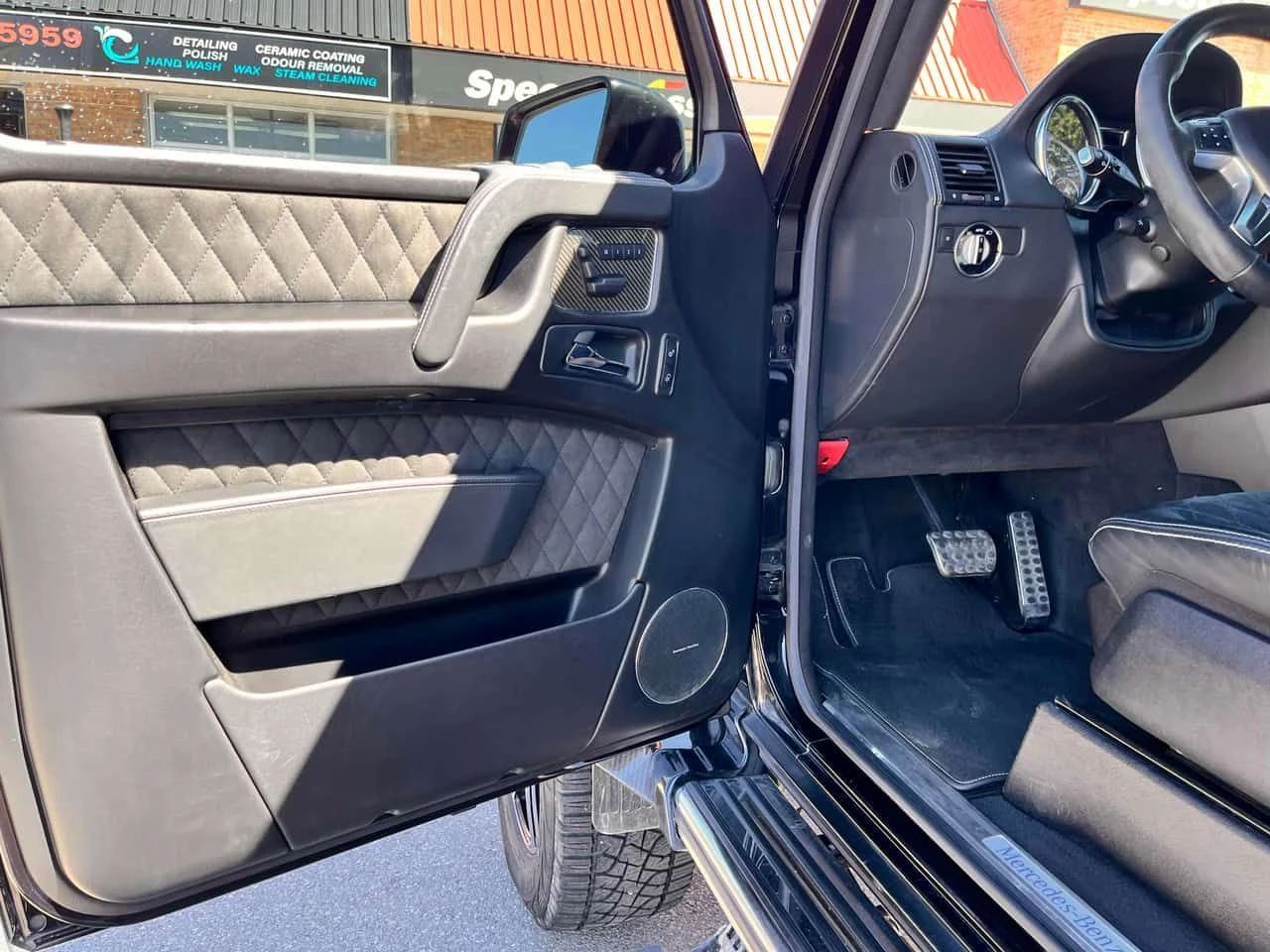 Mercedes-Benz G 500  4x4 Squared /Harman Kardon/АВТОКРЕДИТ, снимка 11 - Автомобили и джипове - 54775452