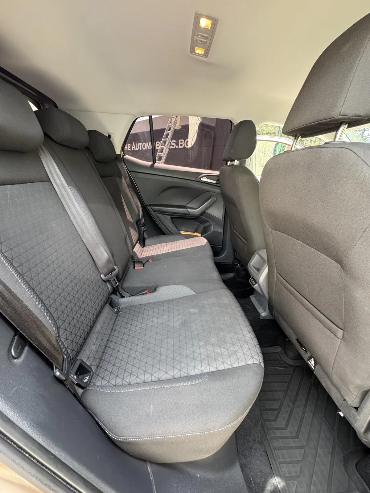 VW T-Cross, снимка 10 - Автомобили и джипове - 55012354