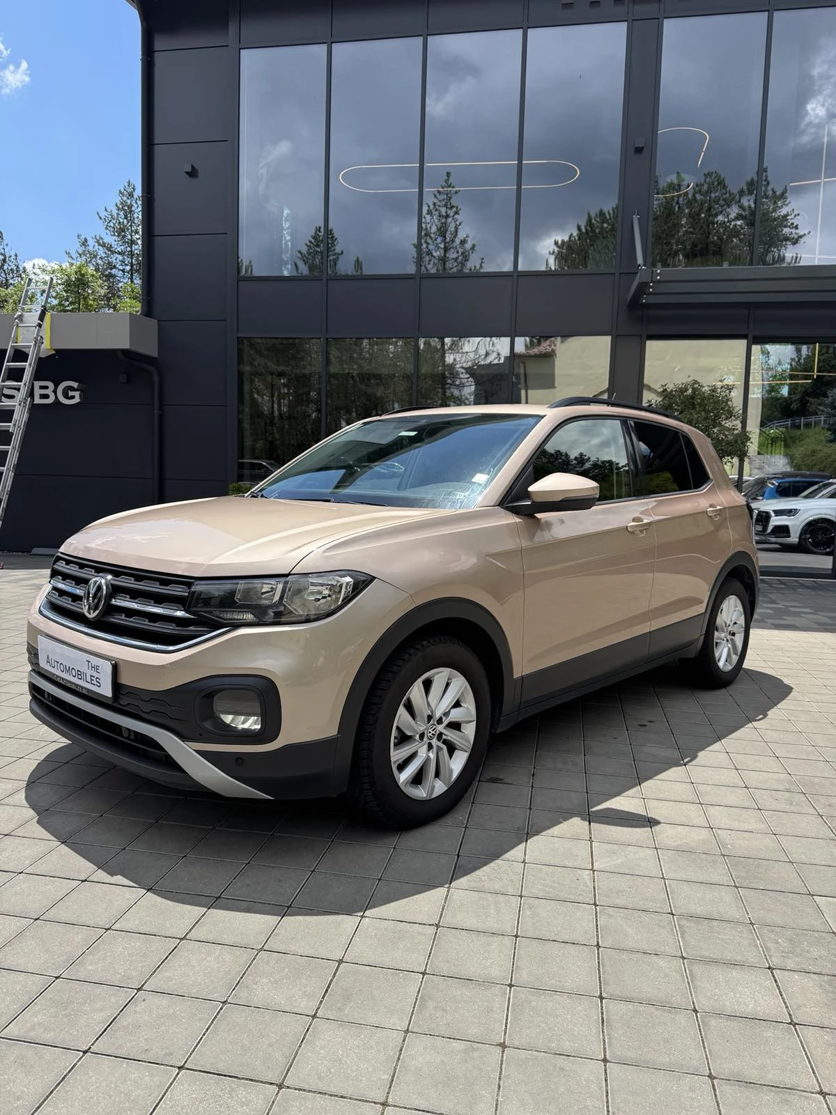 VW T-Cross, снимка 3 - Автомобили и джипове - 55012354
