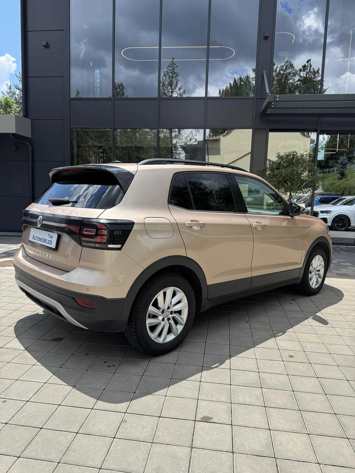 VW T-Cross, снимка 7 - Автомобили и джипове - 55012354