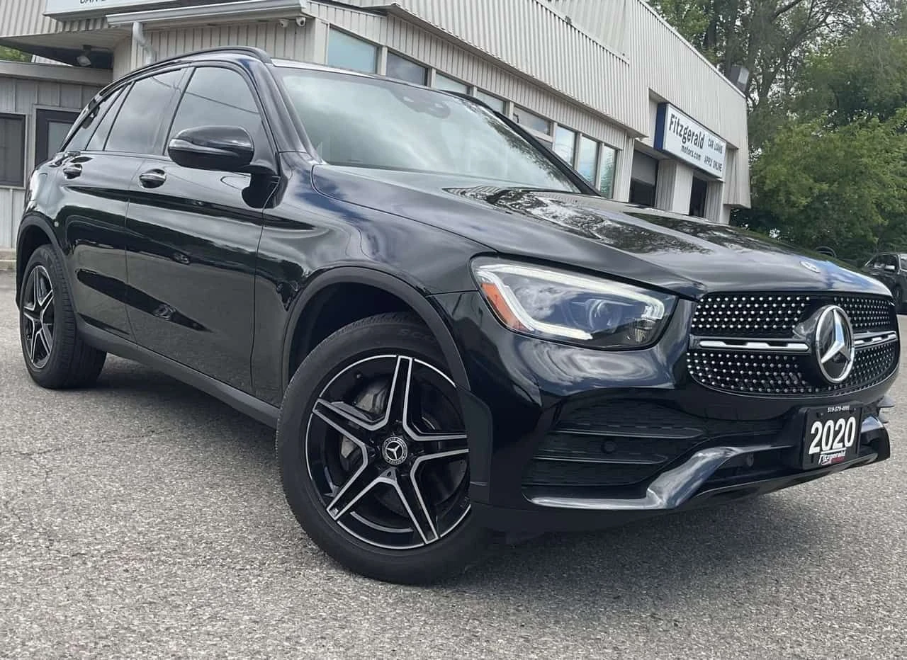 Mercedes-Benz GLC 300 4Matic AMG Package Digital Dash 