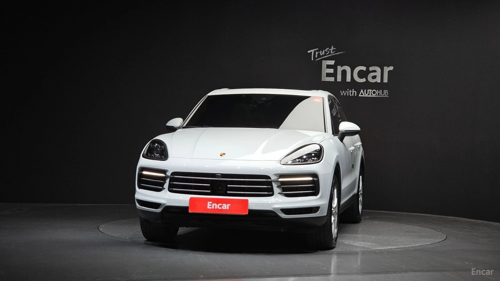 Porsche Cayenne 3.0* 360* КОЖА* ОБДУХВ* НАВИ* ПАНО, снимка 3 - Автомобили и джипове - 55528419
