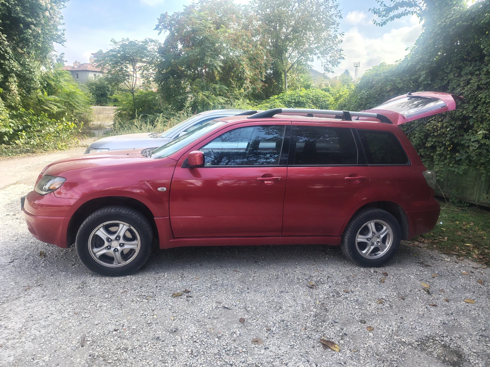 Mitsubishi Outlander 2.4 бензин, снимка 4 - Автомобили и джипове - 56526865