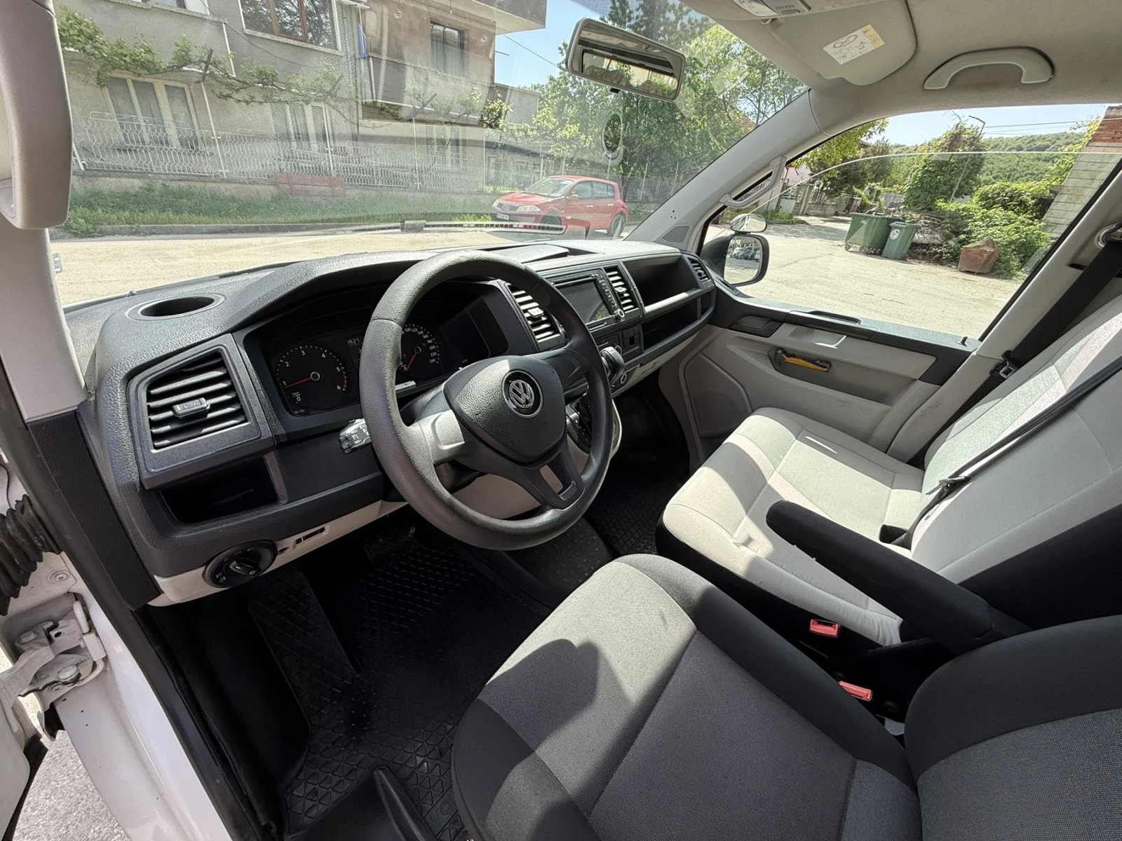 VW Transporter 2.0 TDI, снимка 8 - Бусове и автобуси - 55059400