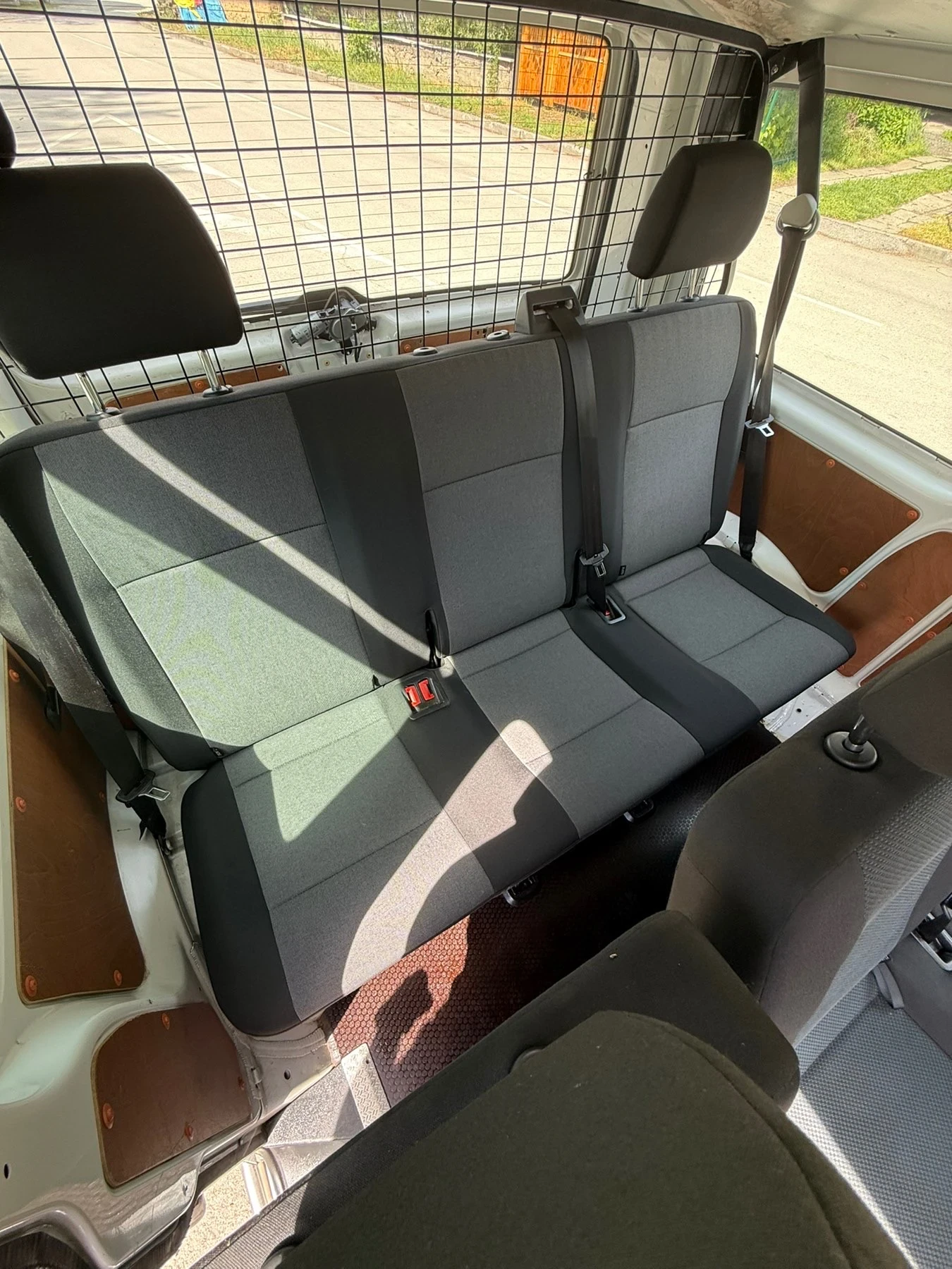 VW Transporter 2.0 TDI, снимка 11 - Бусове и автобуси - 55059400