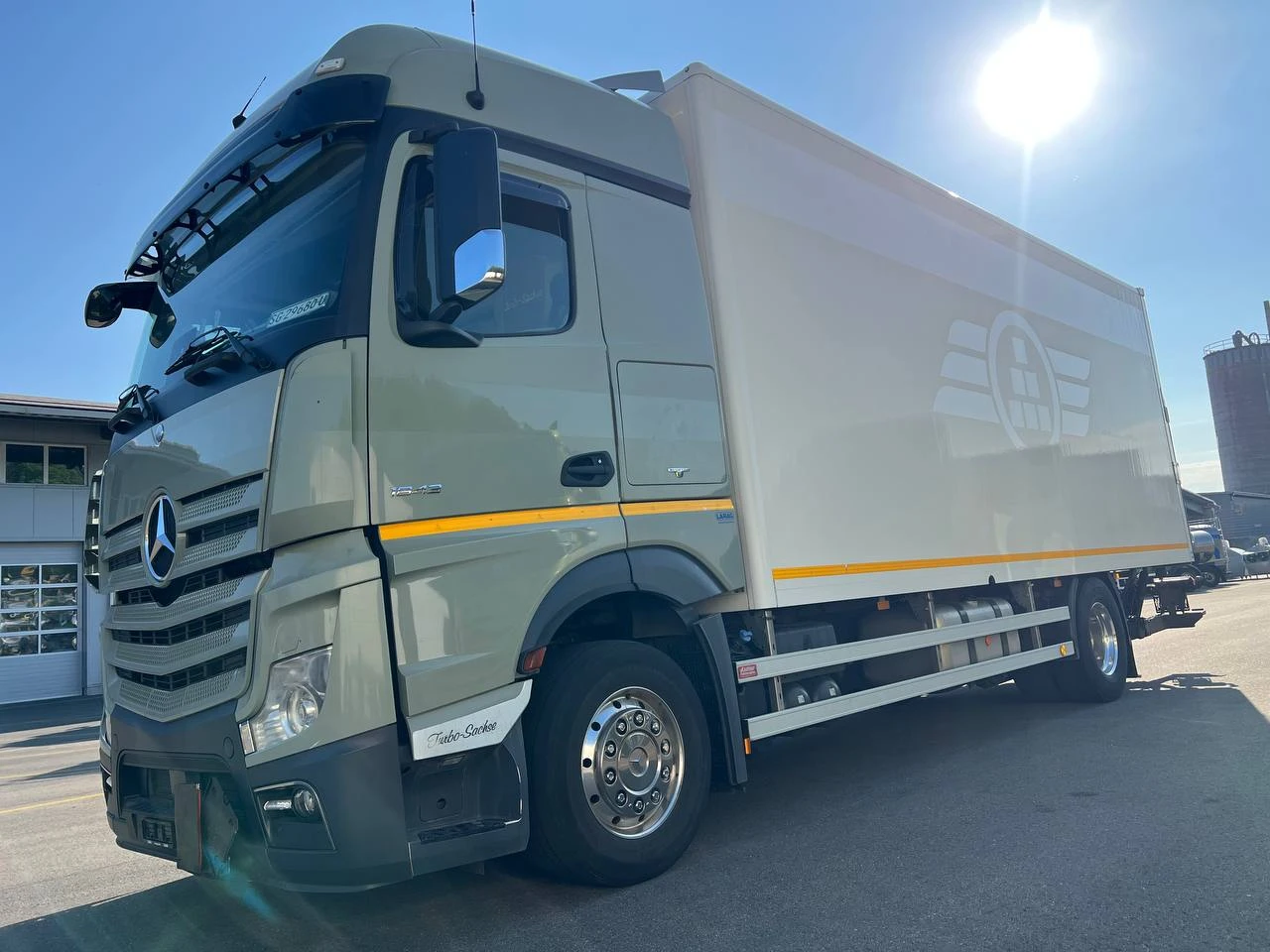 Mercedes-Benz Actros 1843, снимка 2 - Камиони - 55282142