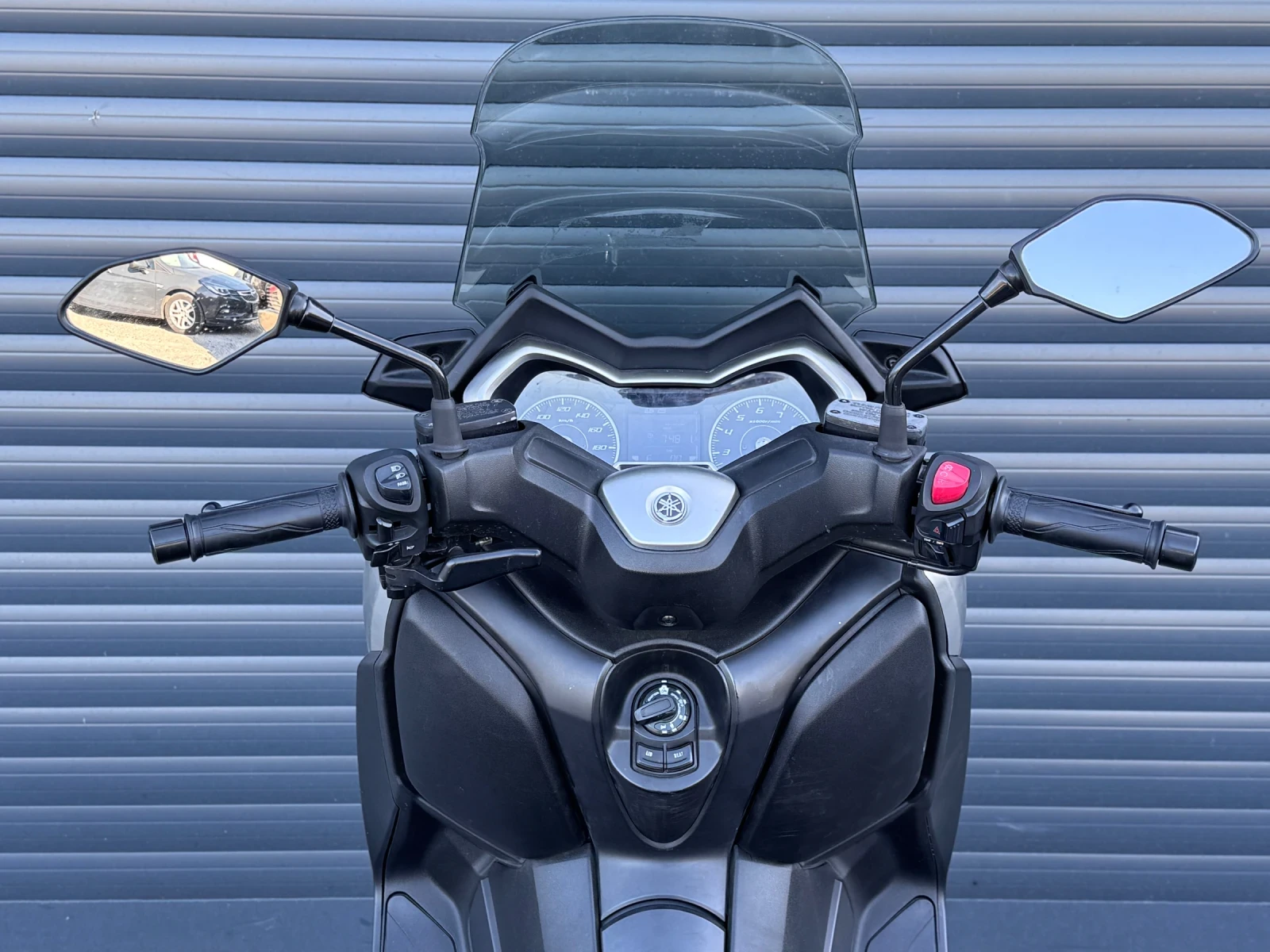 Yamaha X-max 400i ABS TC - изображение 7