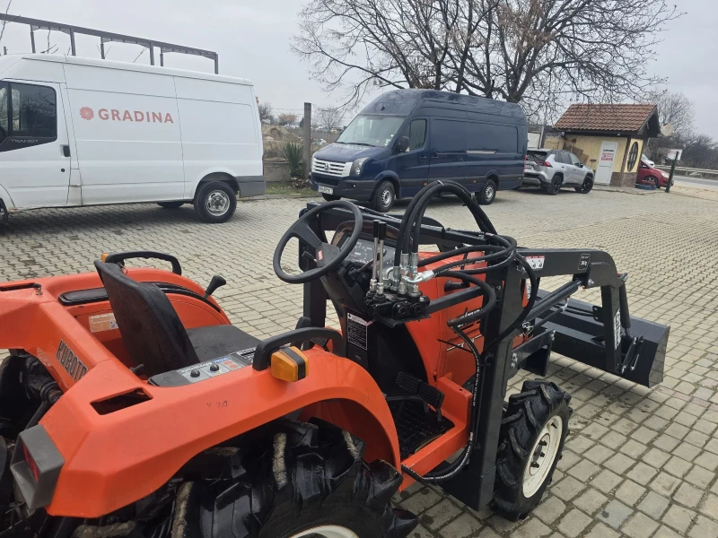 Трактор Kubota Х24, с челен товарач и фреза, снимка 5 - Селскостопанска техника - 52877792