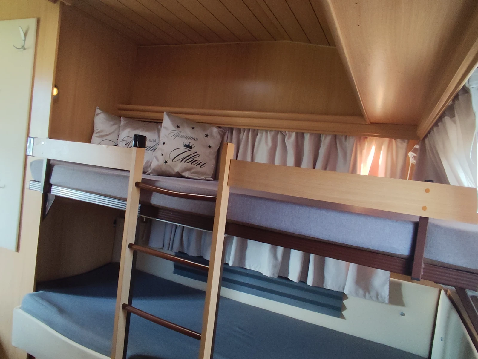 Каравана Dethleffs, снимка 4 - Каравани и кемпери - 53850168