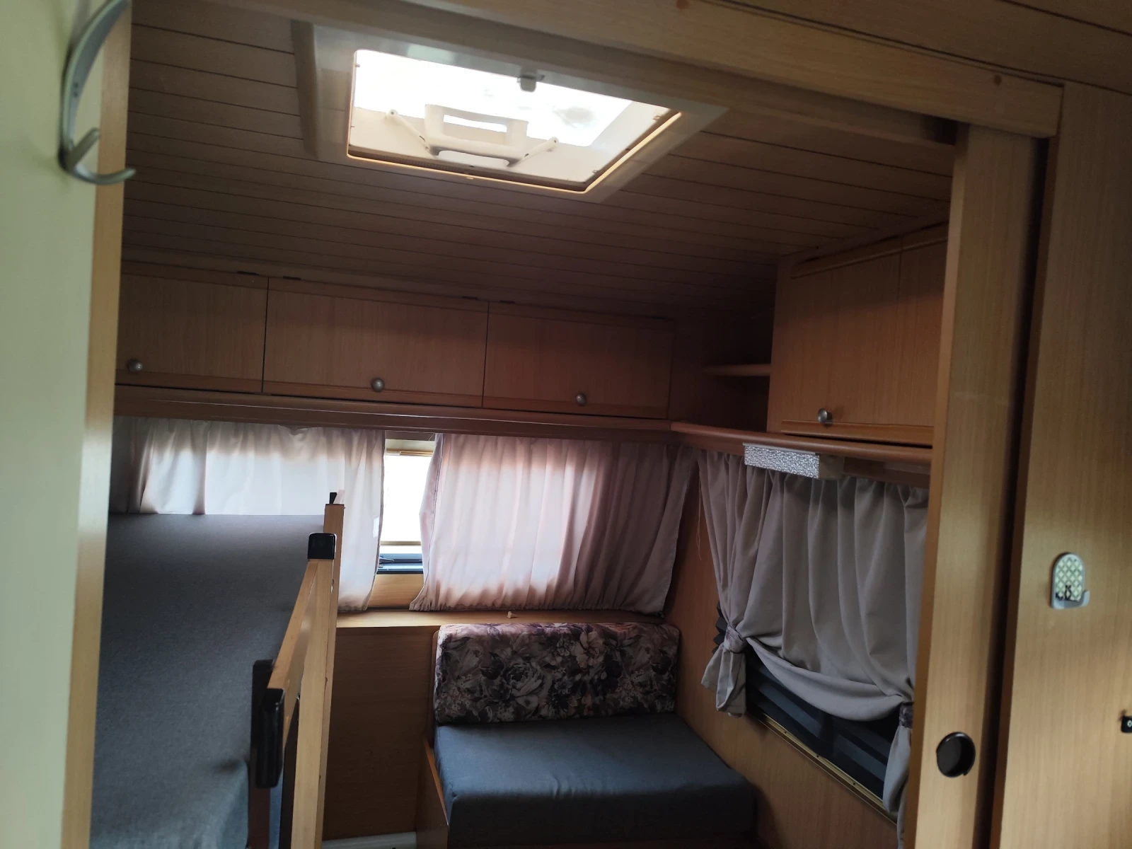 Каравана Dethleffs, снимка 5 - Каравани и кемпери - 53850168