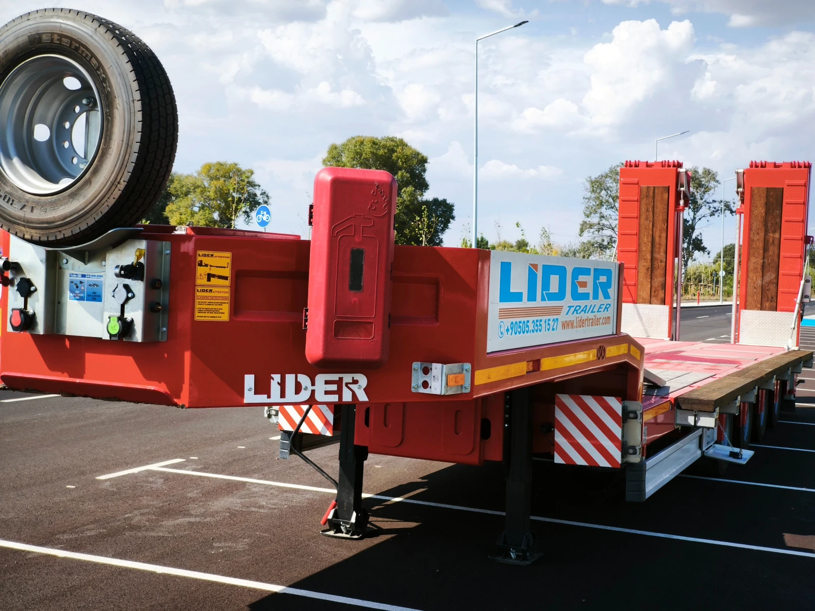 Полуремарке LiderTrailer Lowbed LDR4L, снимка 5 - Ремаркета - 56205890