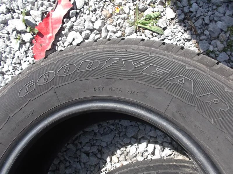 Гуми Летни 235/65R16, снимка 5 - Гуми и джанти - 21272230