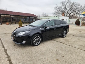 Toyota Avensis 1.8-122000.км, снимка 2