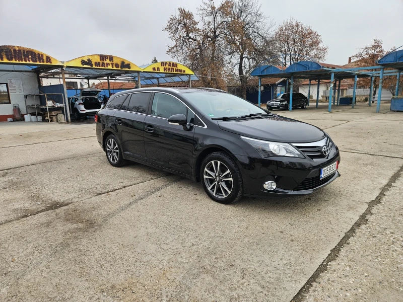 Toyota Avensis 1.8-122000.км, снимка 7 - Автомобили и джипове - 48168304