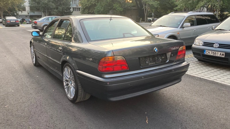 BMW 740, снимка 4 - Автомобили и джипове - 52751920
