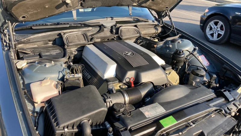 BMW 740, снимка 6 - Автомобили и джипове - 52751920