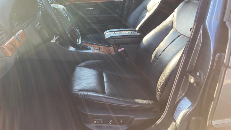 BMW 740, снимка 14 - Автомобили и джипове - 52751920