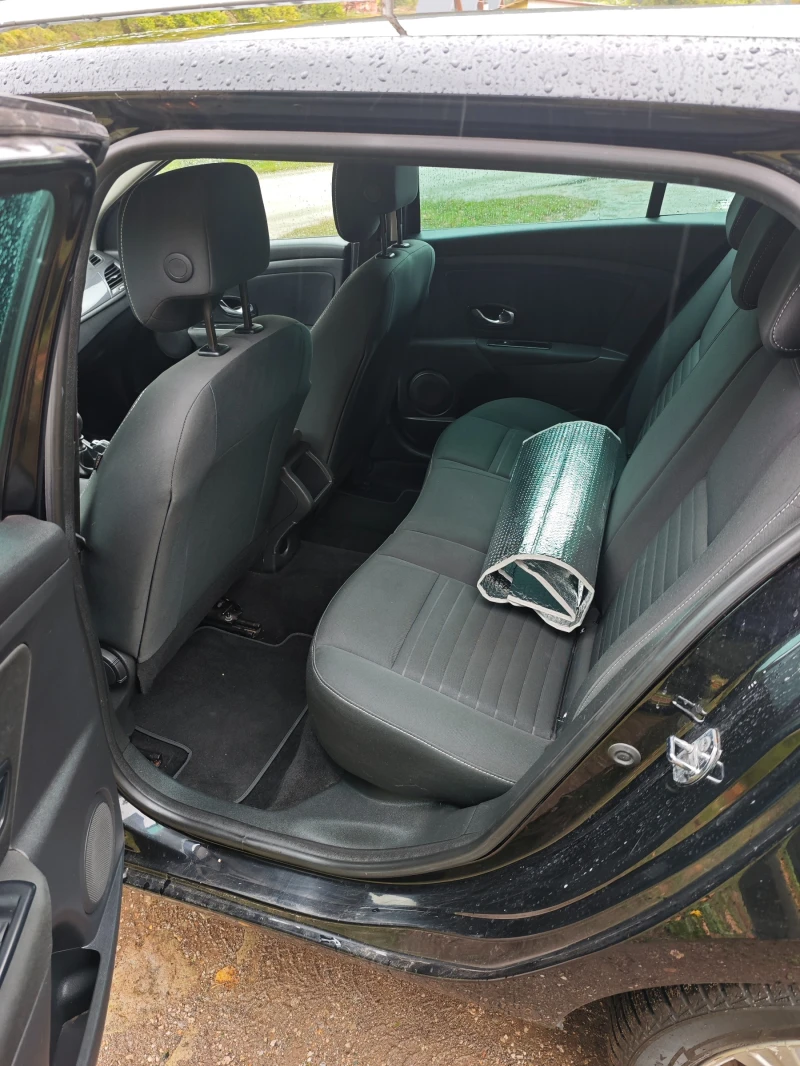 Renault Megane 1.5DCI Limited Edition, снимка 9 - Автомобили и джипове - 51499007