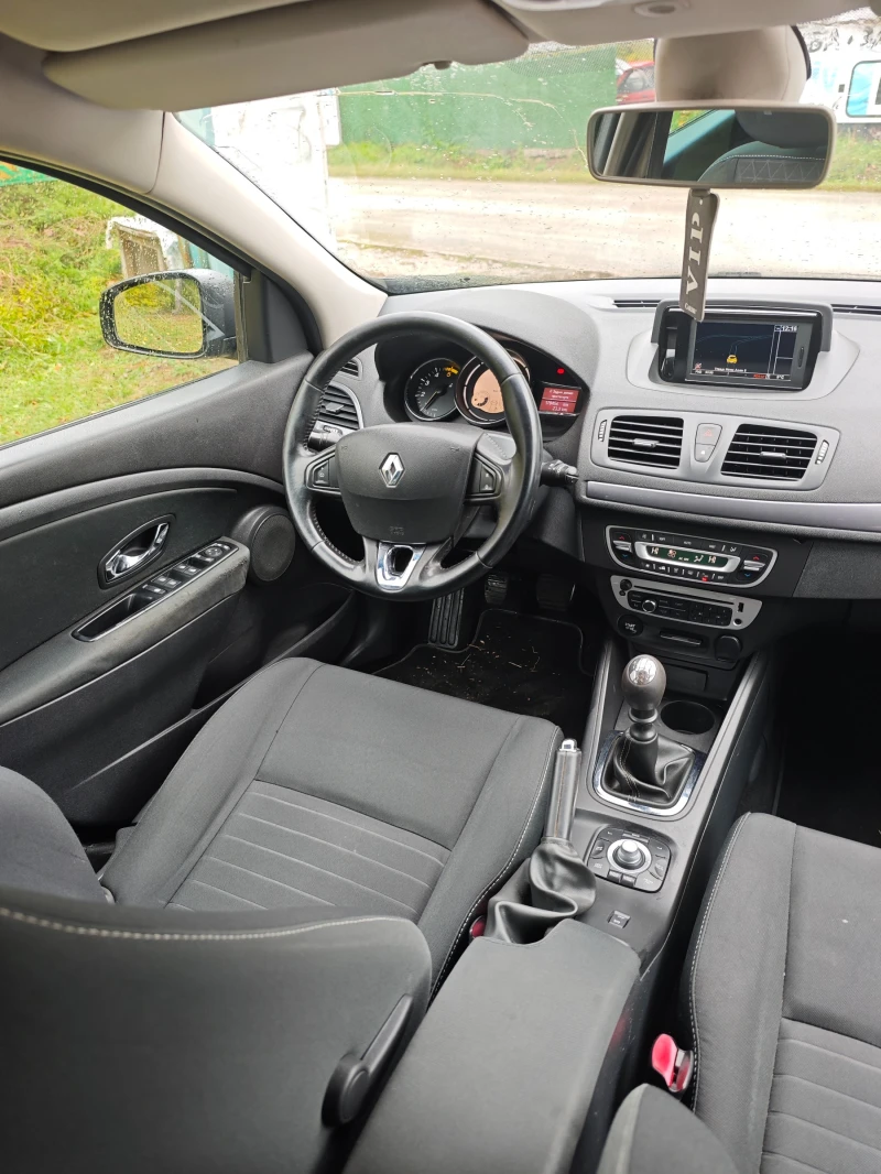 Renault Megane 1.5DCI Limited Edition, снимка 6 - Автомобили и джипове - 51499007