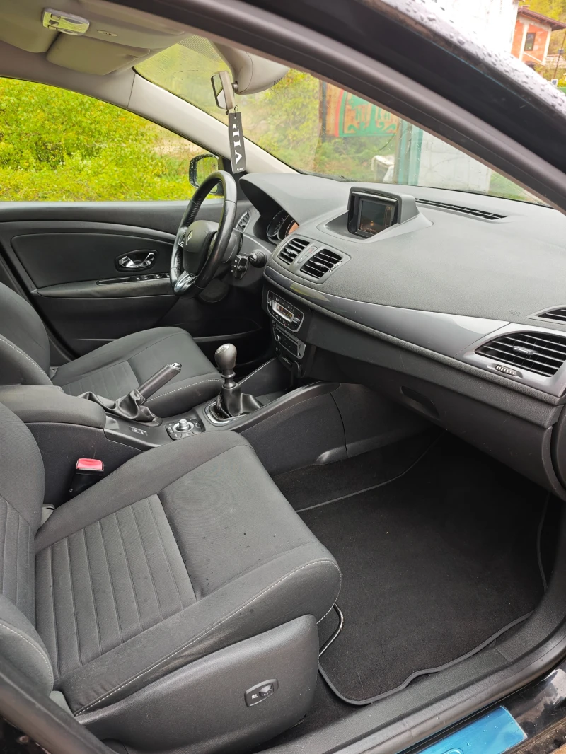 Renault Megane 1.5DCI Limited Edition, снимка 4 - Автомобили и джипове - 51499007
