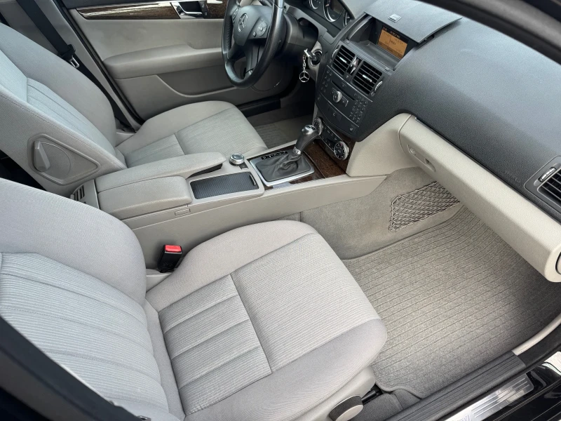 Mercedes-Benz C 200 Komresor -Седан -Елеганс 184 кс + Газ -Автоматик, снимка 9 - Автомобили и джипове - 52180191