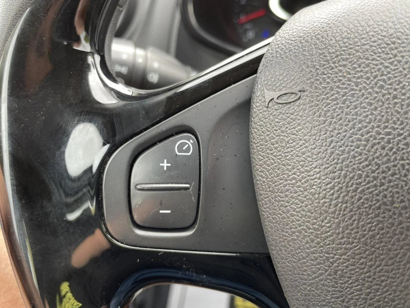 Renault Clio Grandtour 1.5 dCi 75hp, снимка 10 - Автомобили и джипове - 52292128