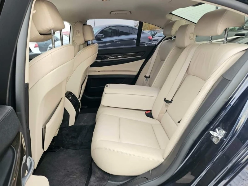 BMW 730, снимка 4 - Автомобили и джипове - 52375226