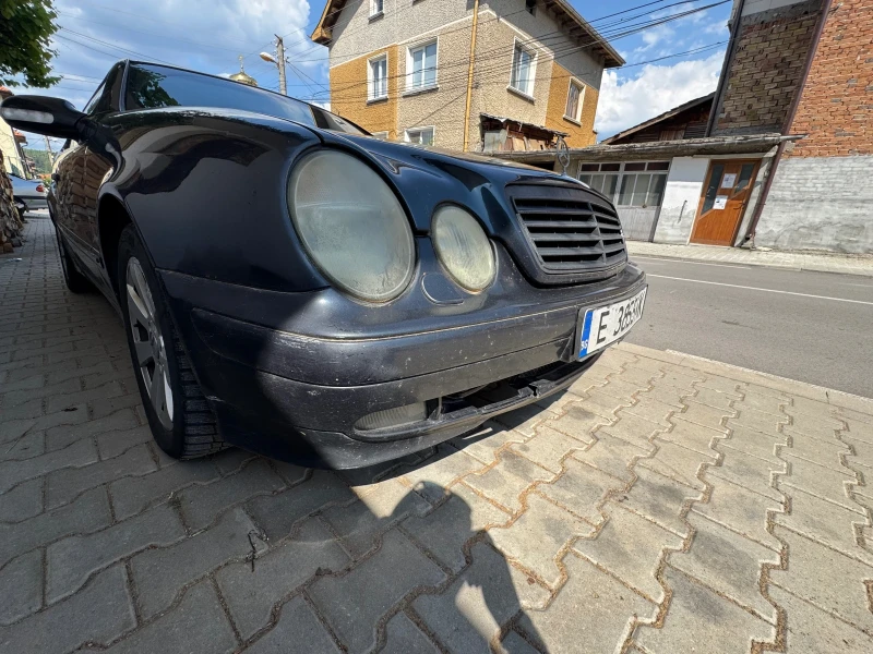 Mercedes-Benz CLK 200 Komoressor, снимка 5 - Автомобили и джипове - 52618491