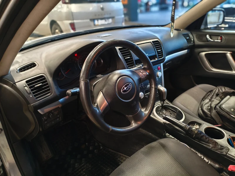 Subaru Legacy 2.0, снимка 13 - Автомобили и джипове - 52632175