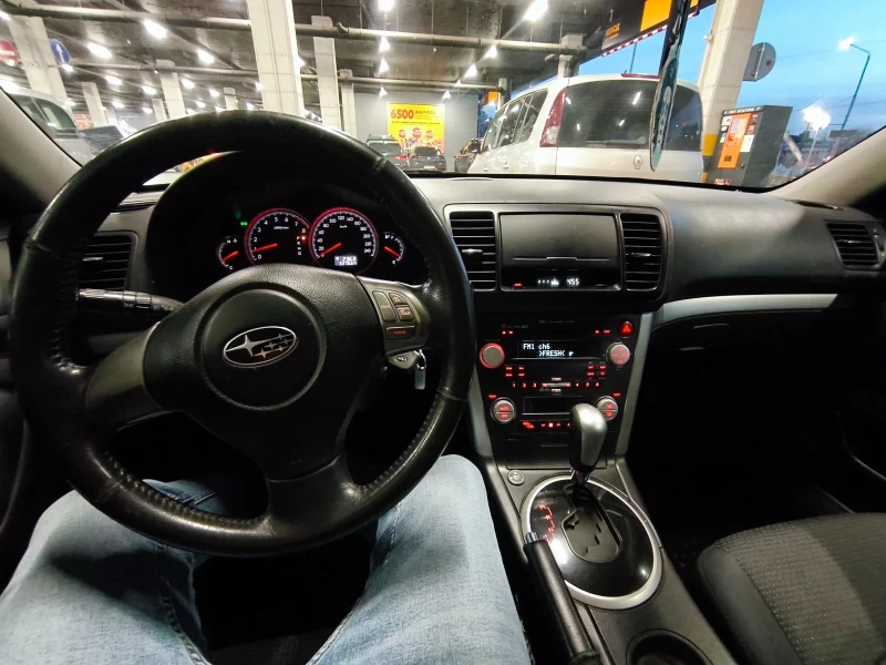 Subaru Legacy 2.0, снимка 10 - Автомобили и джипове - 52632175