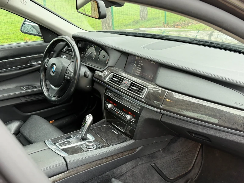 BMW 740 НОВ ВНОС , снимка 7 - Автомобили и джипове - 52857767